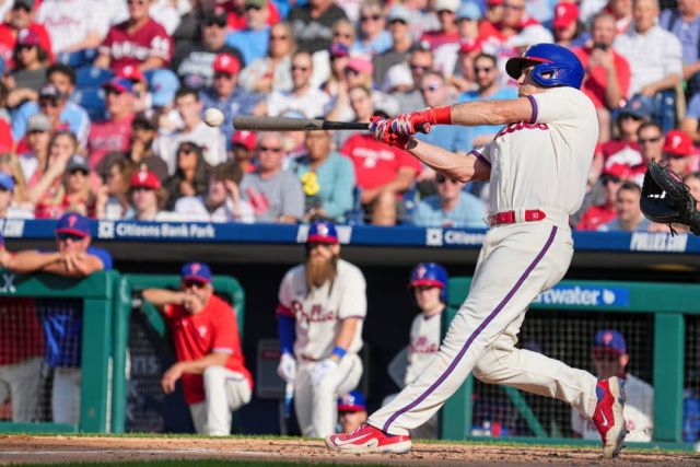 Underdog Plays for October 23 - MLB plays for October 23 - MLB Player Picks for October 23