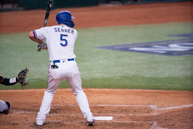 Underdog Fantasy MLB Daily Pick 'Em Plays - October 18