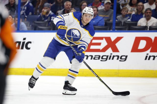 NHL: FEB 23 Sabres at Lightning