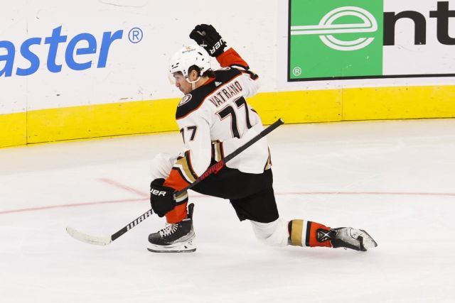 NHL: OCT 28 Ducks at Flyers