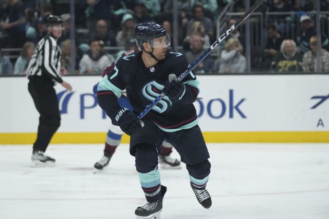 NHL: APR 28 Western Conference First Round - Avalanche at Kraken