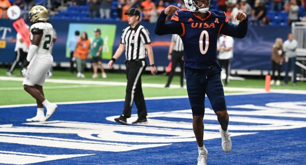 College Football Bowl Predictions for December 19th