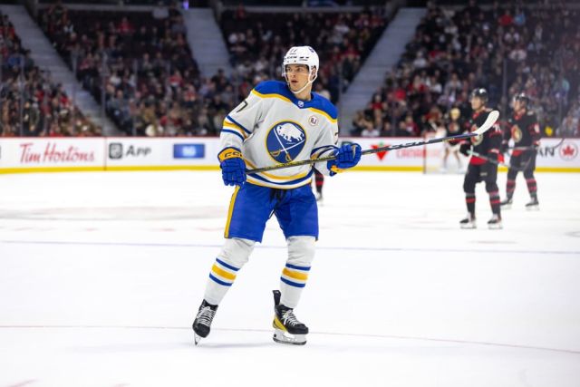 NHL: OCT 24 Sabres at Senators