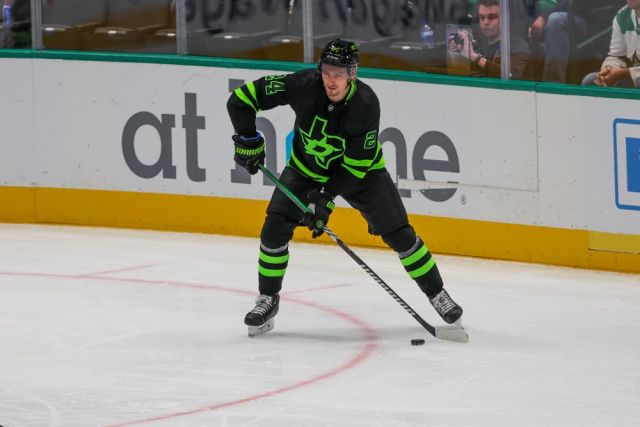 NHL: OCT 30 Blue Jackets at Stars