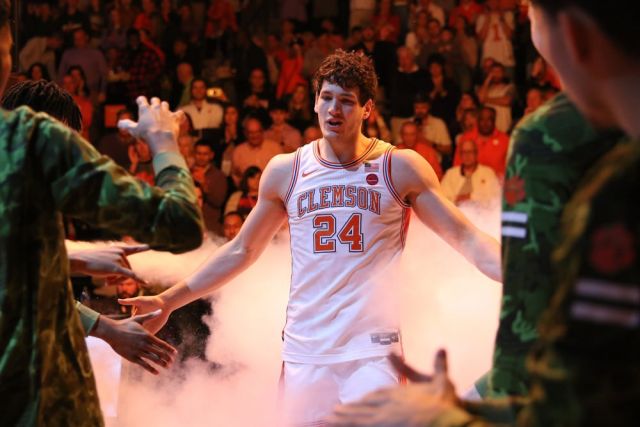 Underdog Fantasy College Basketball Picks For December 6th