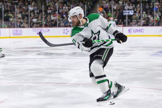 NHL: NOV 12 Stars at Wild