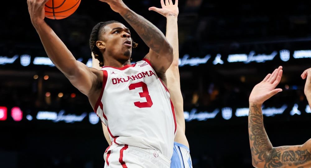 COLLEGE BASKETBALL: DEC 20 Jumpman Invitational North Carolina vs Oklahoma