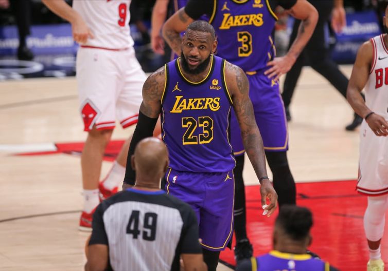 NBA: DEC 20 Lakers at Bulls