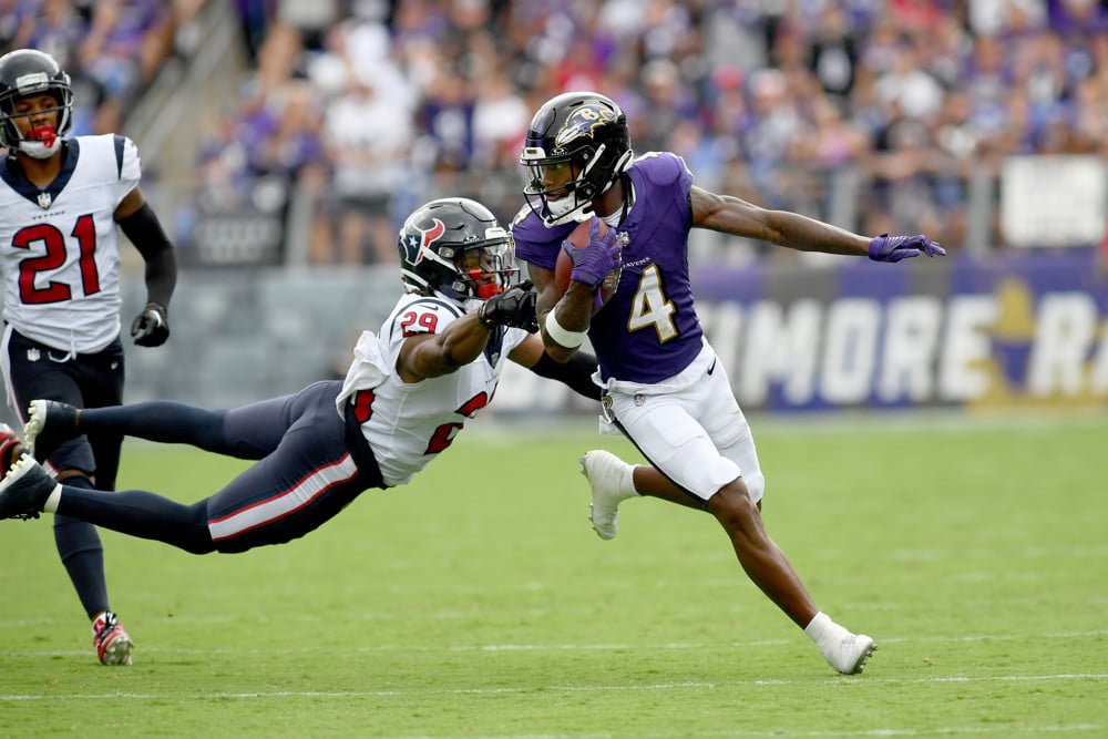 Sports Betting News: NFL Playoffs Going To Dogs; North Carolina Targets NCAA Tournament For Mobile Betting