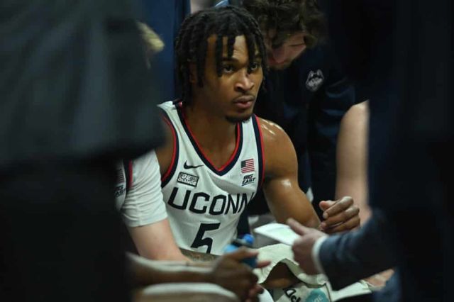 COLLEGE BASKETBALL: JAN 17 Creighton at UConn