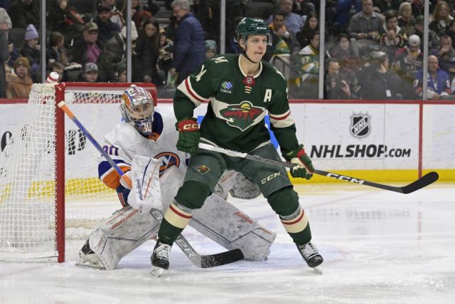 NHL: JAN 15 Islanders at Wild
