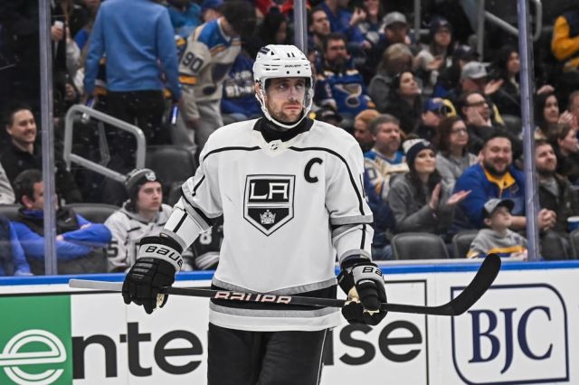 NHL: JAN 28 Kings at Blues