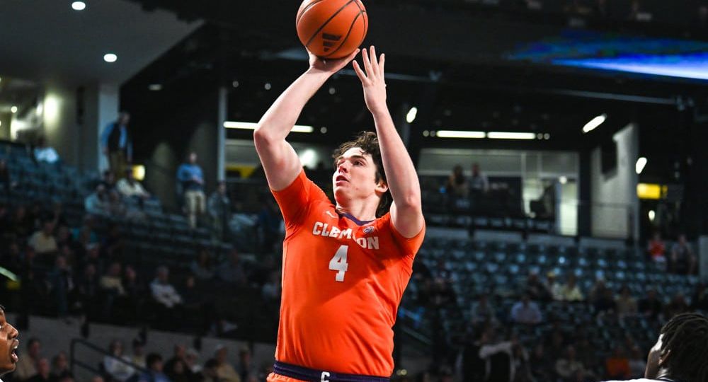 Underdog college basketball march 30