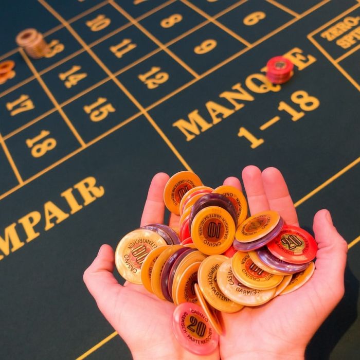 Looking to learn a bit more about online casinos? We've got you covered with some things you need to know about "No Deposit" bonuses.