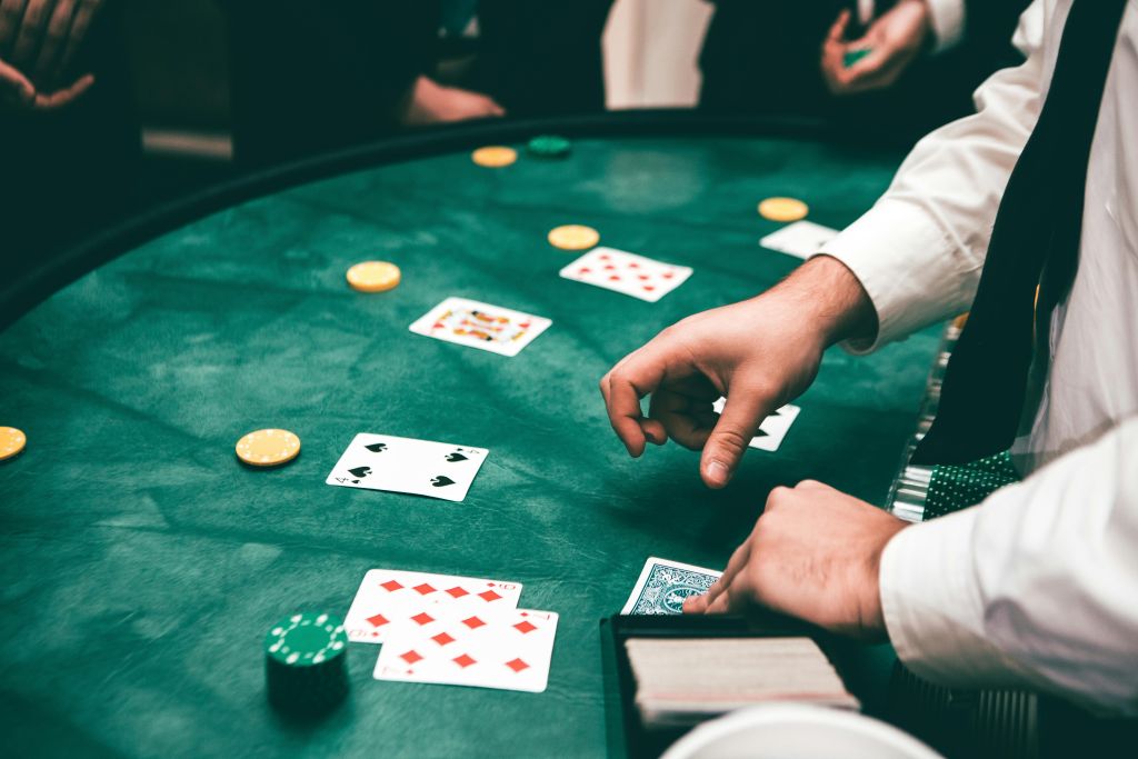 Blackjack Strategy Guide: Tips and Tricks To Winning