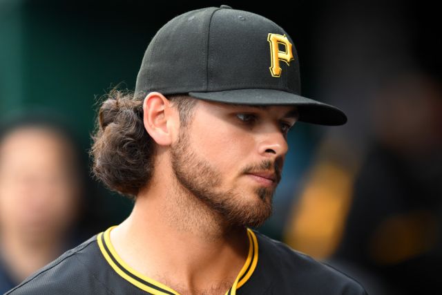 Underdog Plays for April 5 - MLB plays for April 5 - MLB Player Picks for April 5 - Come check out these plays