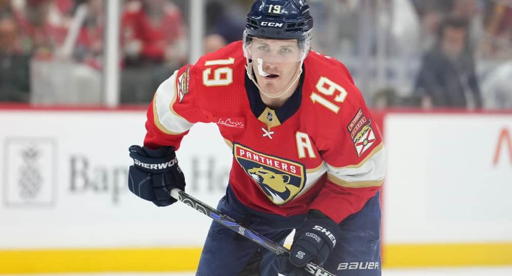 NHL: APR 21 Eastern Conference First Round - Lightning at Panthers