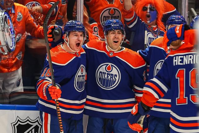 NHL: APR 22 Western Conference First Round - Kings at Oilers