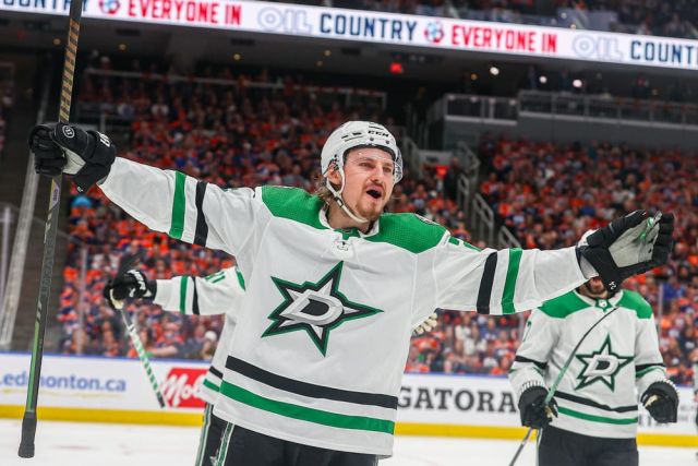 NHL: MAY 27 Western Conference Final - Stars at Oilers