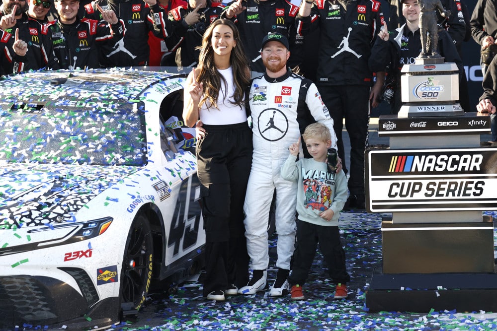 NASCAR AdventHealth 400 at Kansas Speedway Underdog Fantasy Picks 