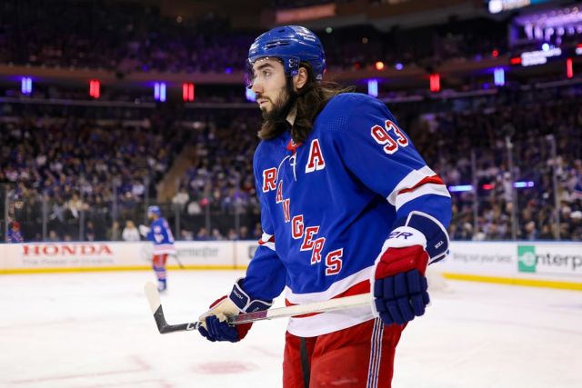 NHL: MAY 05 Eastern Conference 2nd Round - Hurricanes at Rangers