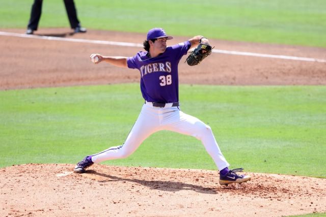 College Baseball Picks For June 1st - NCAA Baseball Tournament