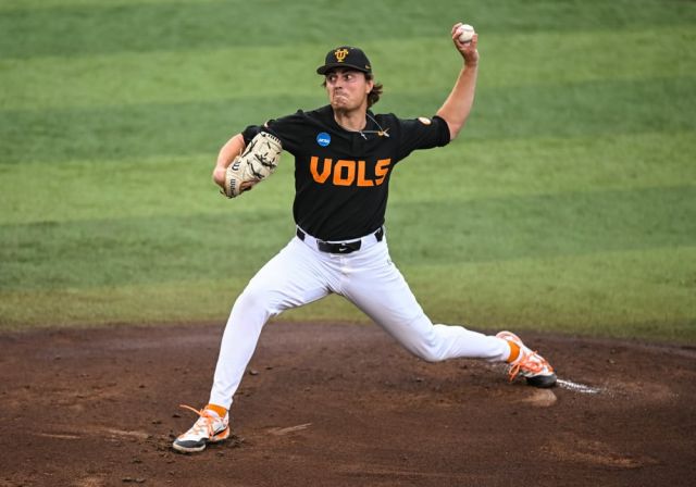 College World Series Picks 6/19 - College Baseball Betting Odds