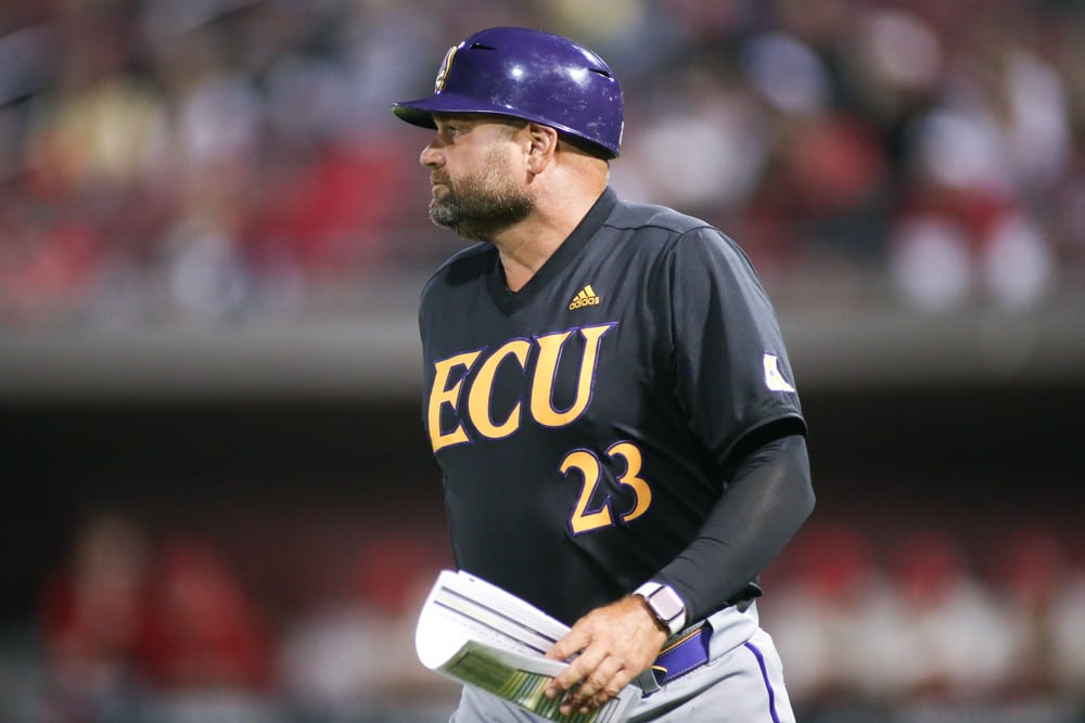 College Baseball Picks For June 3rd - NCAA Baseball Tournament