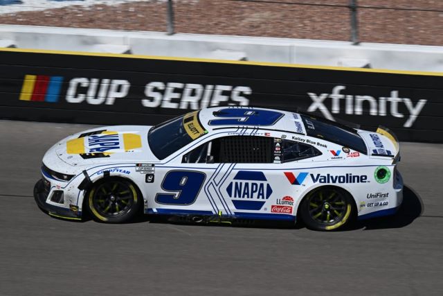 NASCAR Picks, Odds, and Playoff Standings: Xfinity 500 Martinsville Speedway