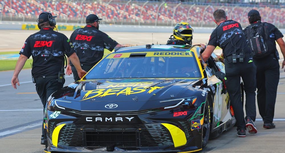 NASCAR Picks, Odds, and Playoff Standings: Straight Talk Wireless 400 at Homestead-Miami Speedway