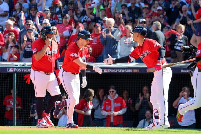Underdog Plays for October 19 - MLB plays for October 19 - MLB Player Picks for October 19 - Come check out these plays