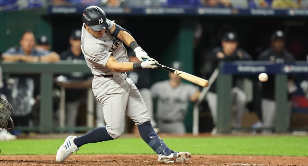 Underdog Plays for October 15 - MLB plays for October 15 - MLB Player Picks for October 15 - Come check out these plays