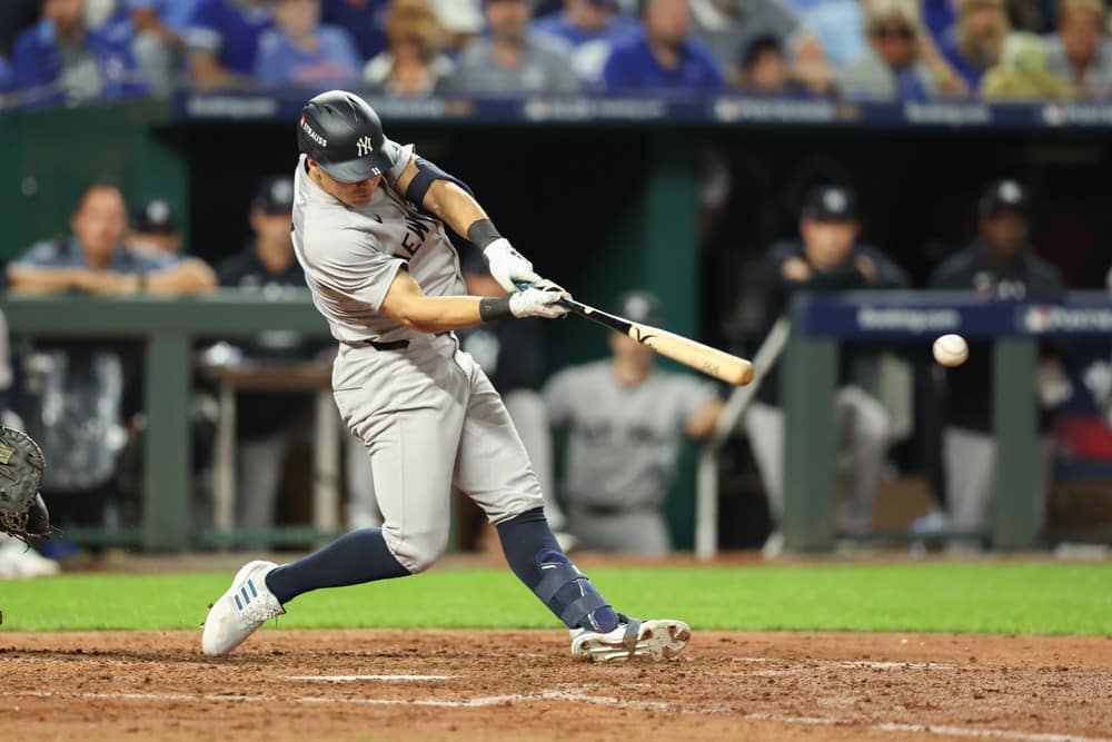 Underdog Plays for October 15 - MLB plays for October 15 - MLB Player Picks for October 15 - Come check out these plays