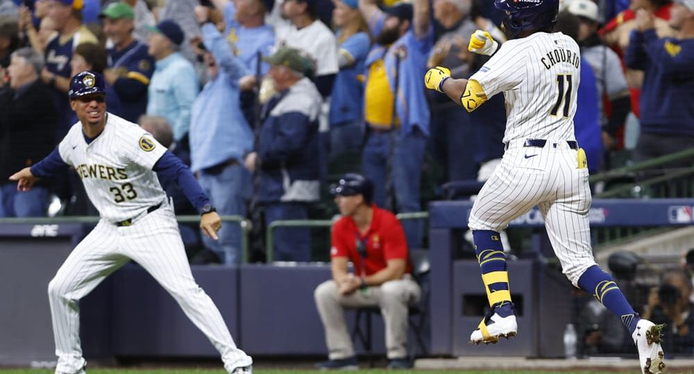 Underdog Fantasy MLB Daily Pick'em Plays – October 3