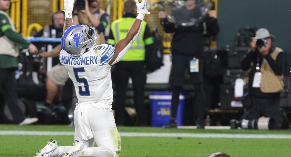 Detroit Lions at Green Bay Packers Preview and Predictions