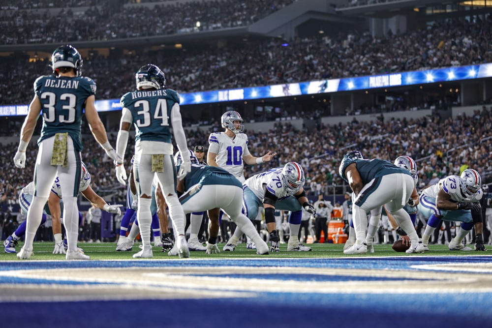 Dallas Cowboys at Philadelphia Eagles Preview and Predictions 