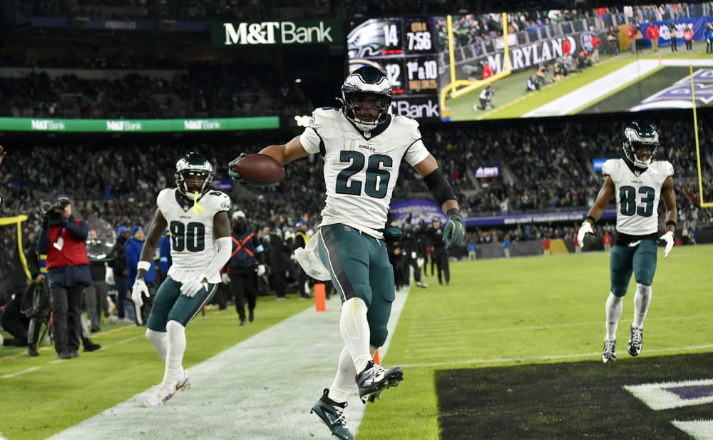 Carolina Panthers at Philadelphia Eagles Preview and Predictions 
