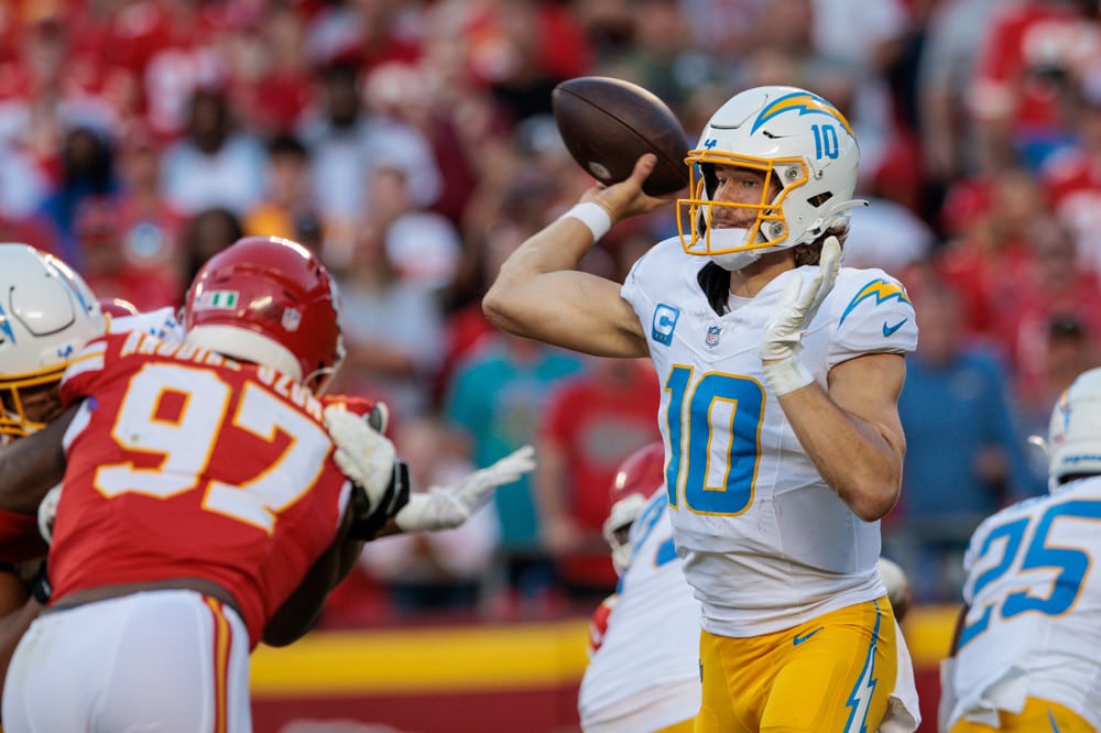 Los Angeles Chargers at Kansas City Chiefs Preview and Predictions 