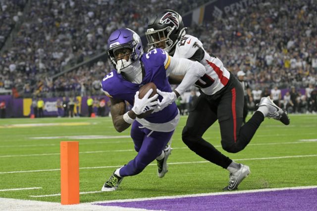NFL: DEC 08 Falcons at Vikings