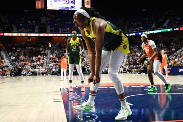 Underdog Fantasy DFS Picks for August 8 are here. Come play along with the best in the daily fantasy sports world.