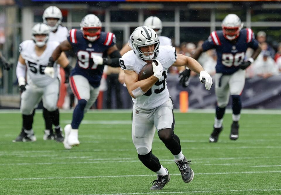Los Angeles Chargers at Las Vegas Raiders Preview and Predictions