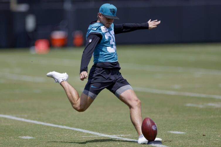 NFL Week 3 is here and we're hitting you with longest field goal props for every game. Come check out these longest field goal over/unders!
