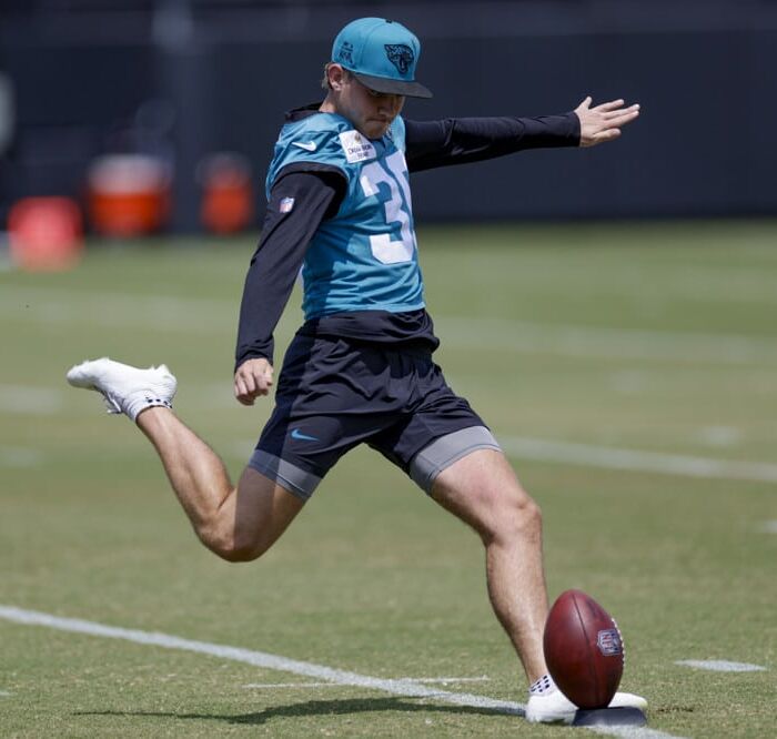 NFL Week 3 is here and we're hitting you with longest field goal props for every game. Come check out these longest field goal over/unders!