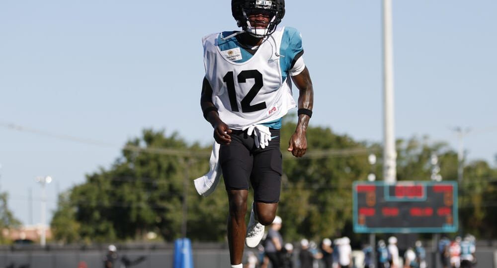 Heisman Winner Hunter Could Make History on Sunday With Jaguars