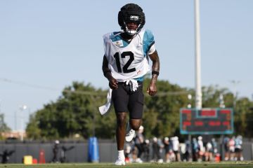 Heisman Winner Hunter Could Make History on Sunday With Jaguars