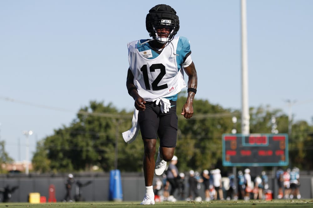 Heisman Winner Hunter Could Make History on Sunday With Jaguars