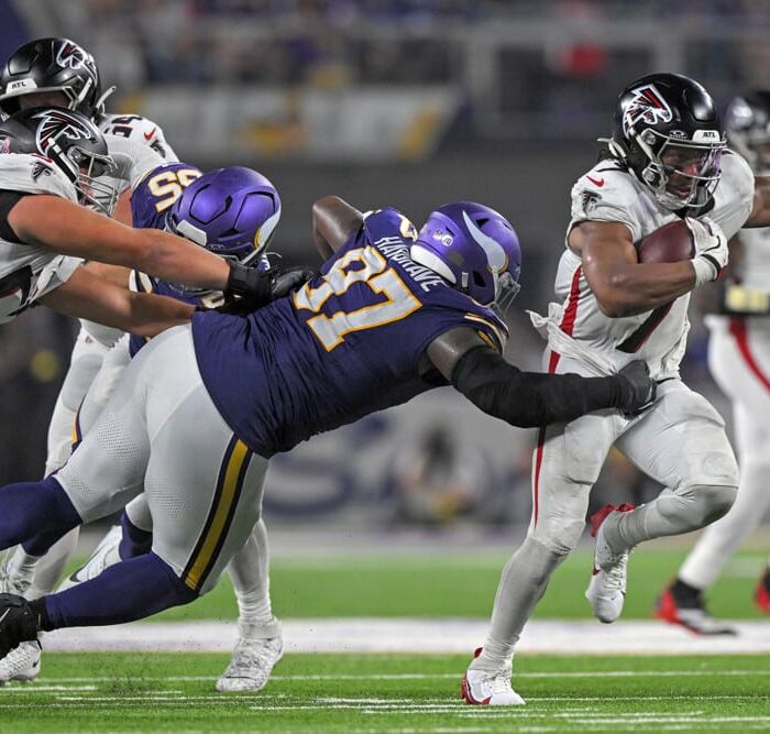 Sunday action is here with the Falcons Panthers Preview and Picks. Which team will step up with their QB out? Check out the NFL Week 3 Picks
