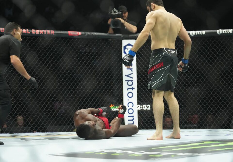 MMA Parlay of the Week: UFC 321