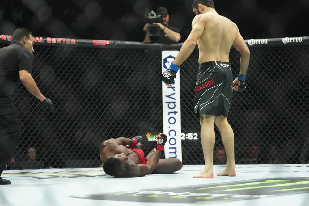 MMA Parlay of the Week: UFC 321