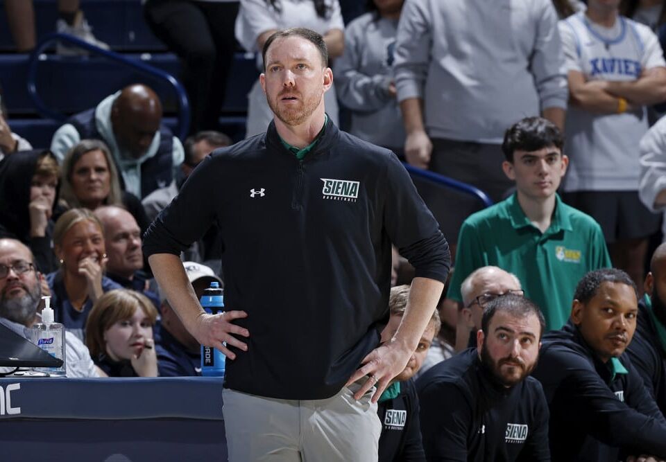 College Basketball picks November 7